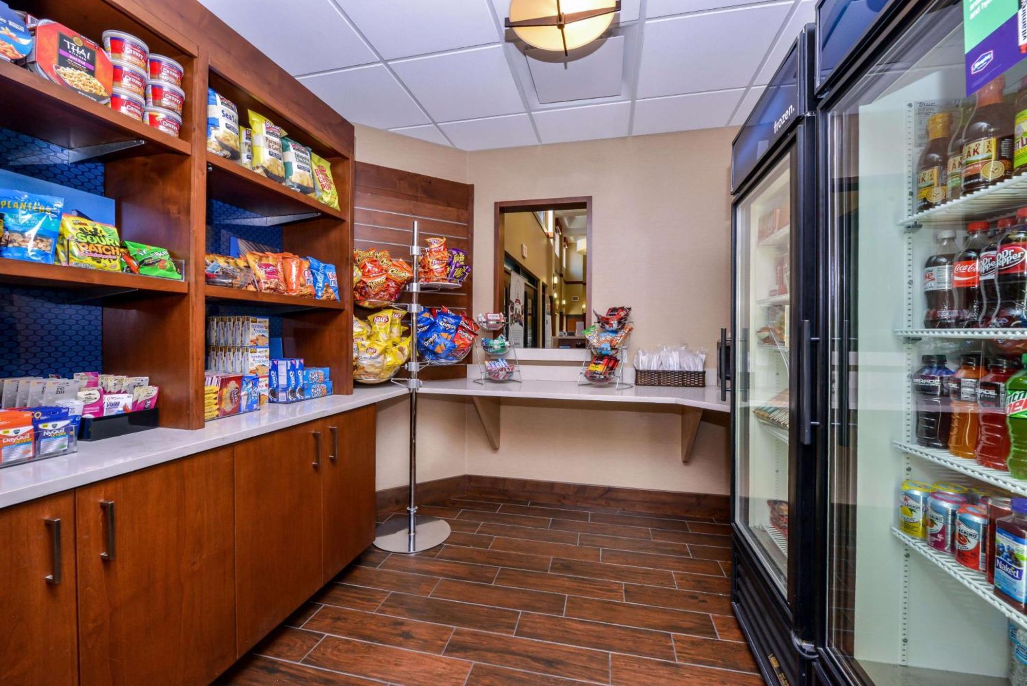 Hampton Inn & Suites Boulder North Екстер'єр фото